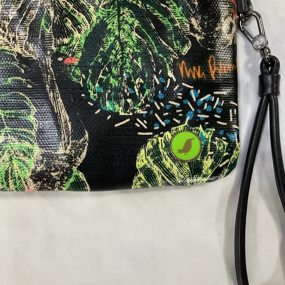 Sakroots Cosmetic Make-Up Or Wristlet LARGE 5x9 Vinyl coat canvas Leafy Giraffe